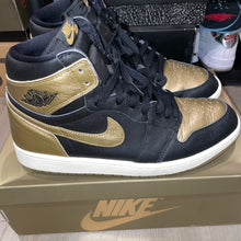 Load image into Gallery viewer, Air Jordan 1 Retro High OG 'Gold Toe'