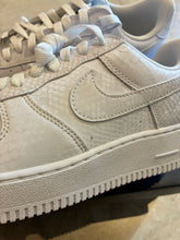 Load image into Gallery viewer, NIKE AIR FORCE 1 “MAMBA” SIZE 10