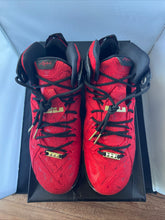 Load image into Gallery viewer, LeBron XII EXT size 12 *preowned*
