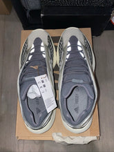 Load image into Gallery viewer, Adidas Yeezy 700 V3 'Fade Salt'
