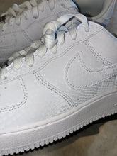 Load image into Gallery viewer, NIKE AIR FORCE 1 “MAMBA” SIZE 10
