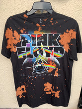 Load image into Gallery viewer, Official Pink Floyd “Dark Side of the Moon” Band Tee Size M
