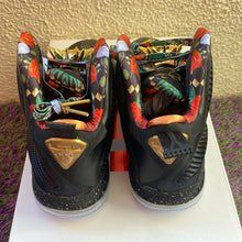 Load image into Gallery viewer, Nike Lebron IX “Watch the Throne” size 8
