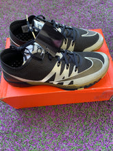 Load image into Gallery viewer, Nike Free Trainer 3.0 V3 CR7 “Gold Toes” size 11.5
