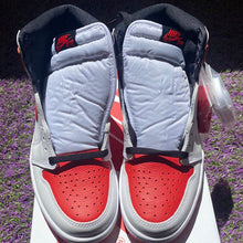 Load image into Gallery viewer, Air Jordan 1 Retro High OG “Heritage” size 12
