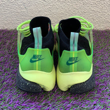 Load image into Gallery viewer, Nike Presto ID “Volt” *preowned* size 11.5
