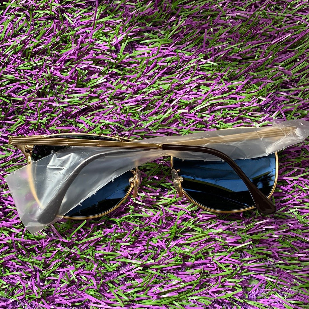 SUPREME Drifter Sunglasses Gold One Size – Sneaker X Temple