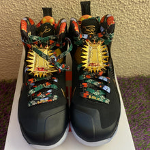 Load image into Gallery viewer, Nike Lebron IX “Watch the Throne” size 8
